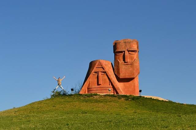 Ш.М.Мкртчян. Историко-архитектурные памятники Нагорного Карабаха (1989 год)